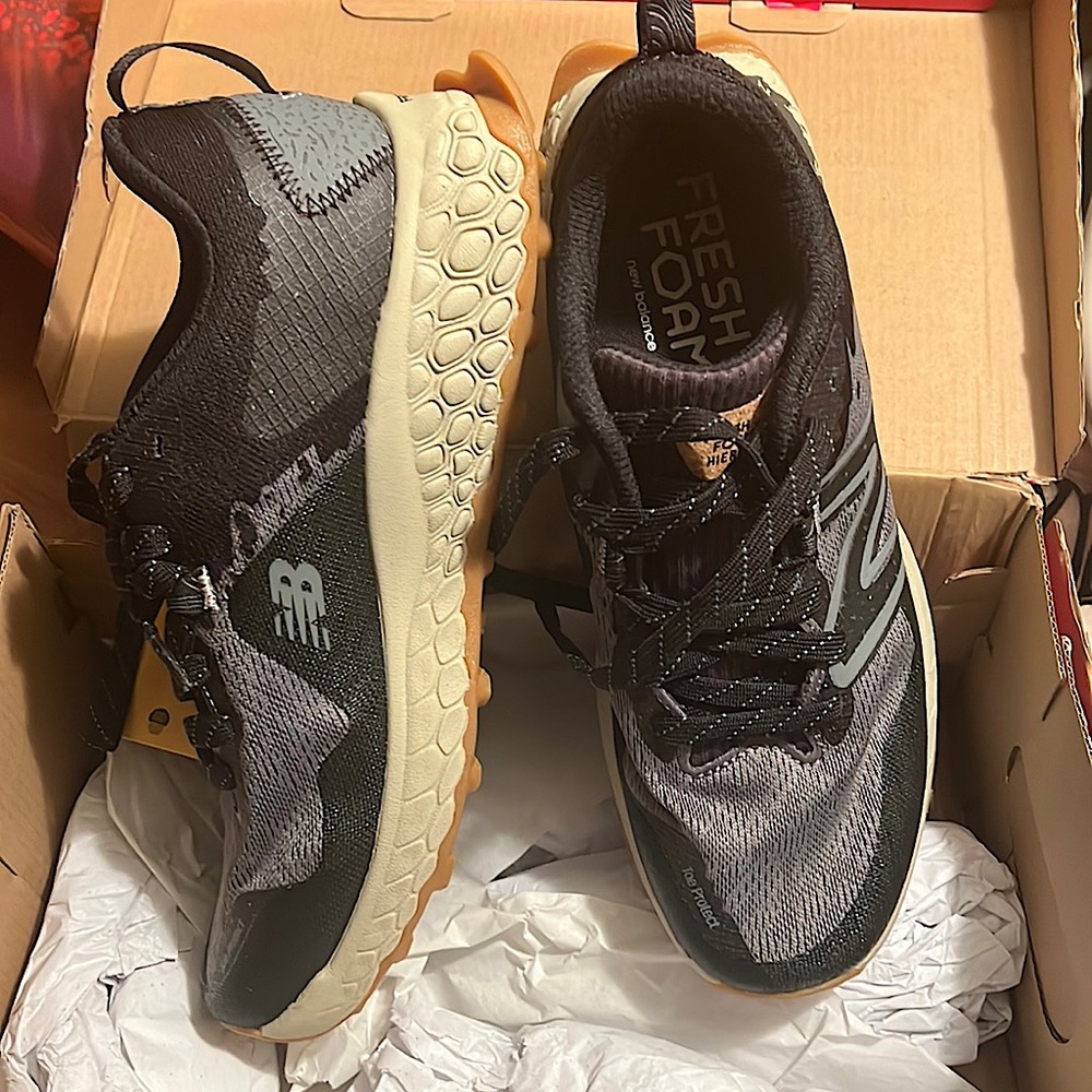 Mens Fesh Foam X Hierro sneakers